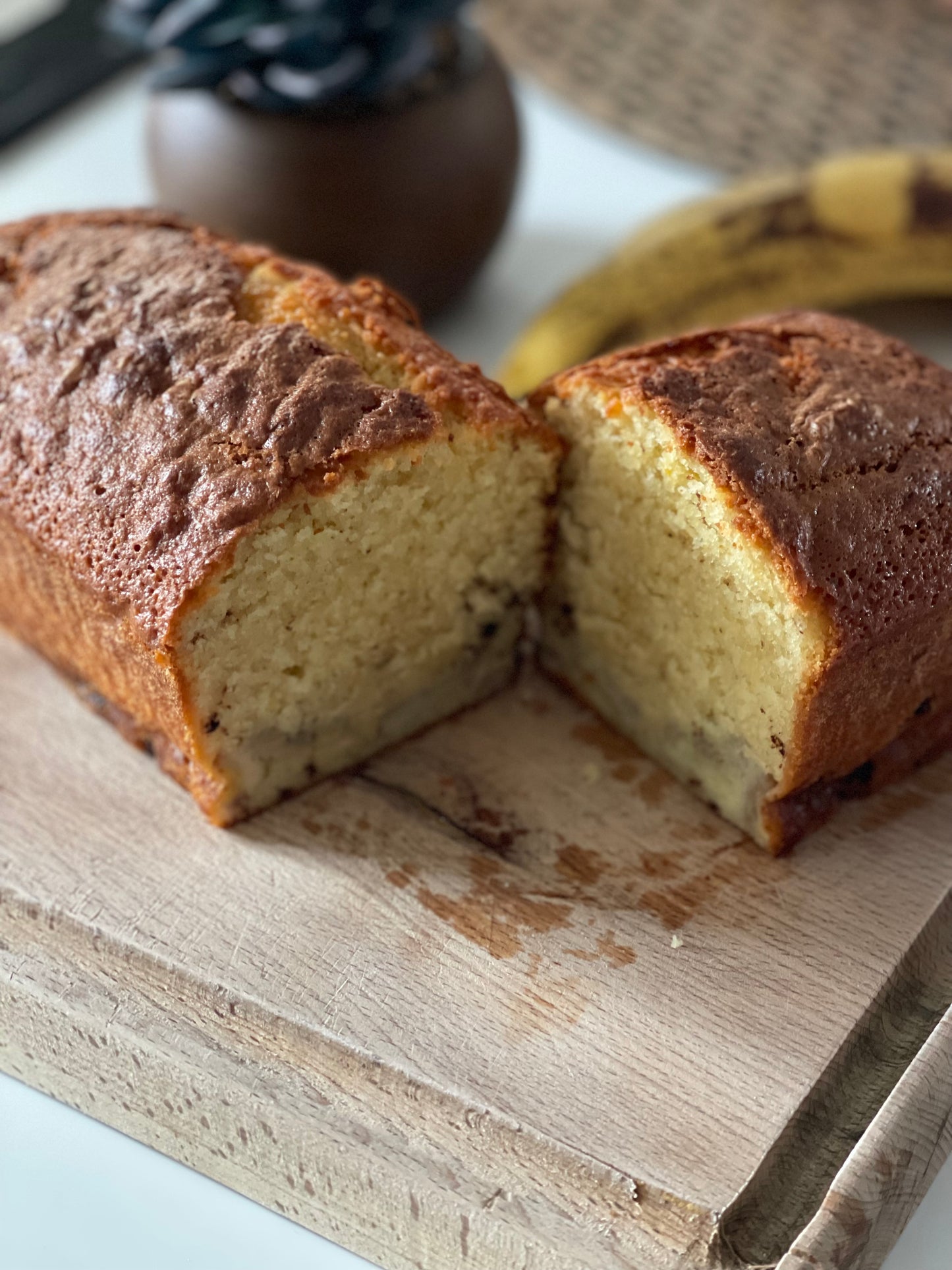 Cake artisanal Fait maison - moelleux et savoureux - gâteau entier aux ingrédients naturels